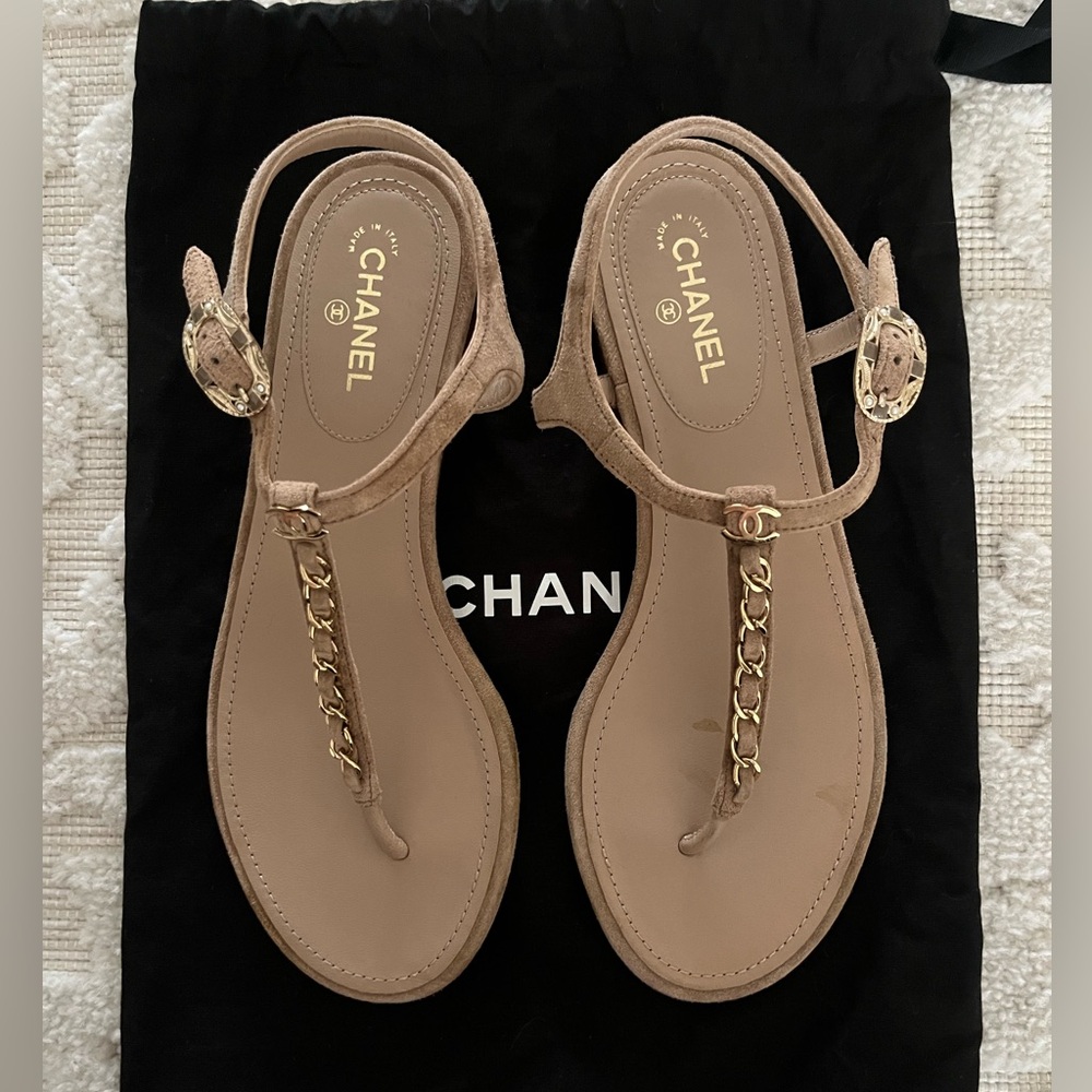 Suede Calfskin Nude 20p Golf chain CHANEL sandals